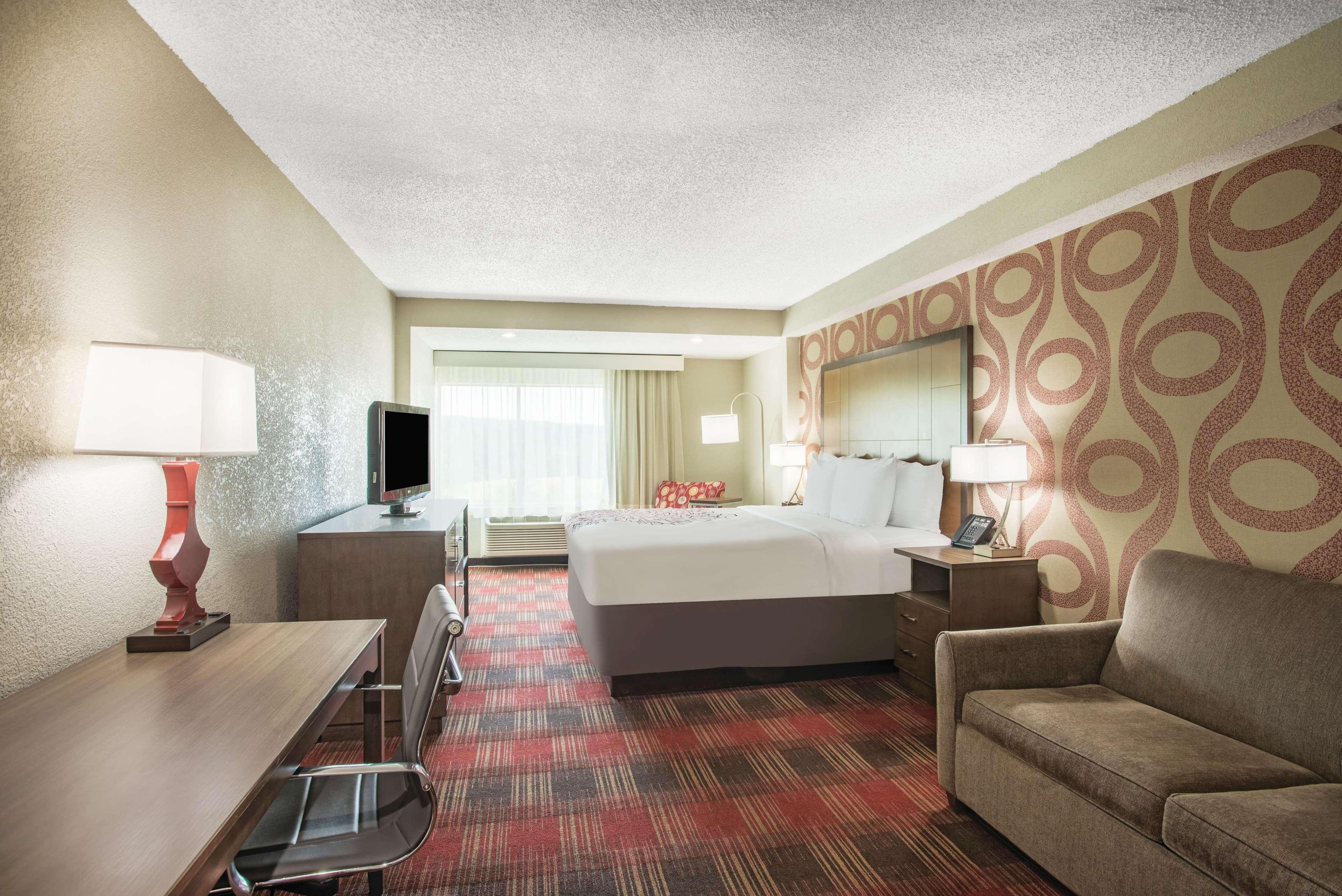 La Quinta Inn & Suites By Wyndham Dc Metro Capital Beltway Capitol Heights Bagian luar foto