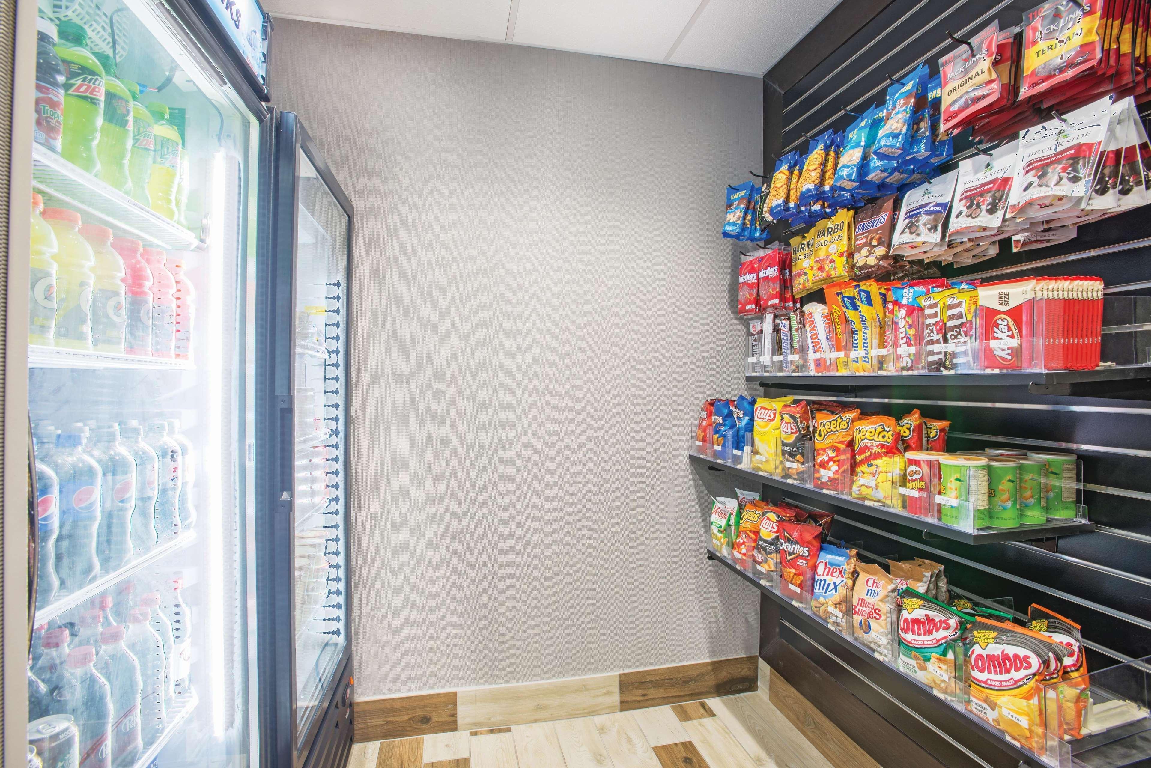 La Quinta Inn & Suites By Wyndham Dc Metro Capital Beltway Capitol Heights Bagian luar foto