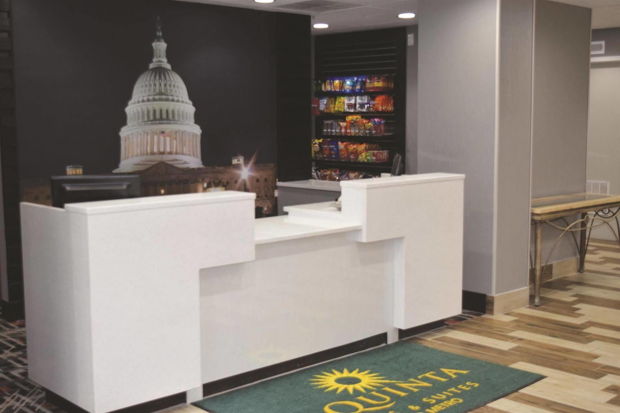 La Quinta Inn & Suites By Wyndham Dc Metro Capital Beltway Capitol Heights Bagian luar foto